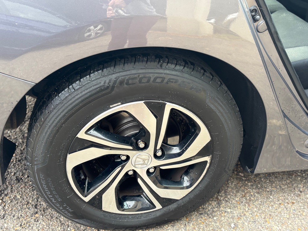 2011 Subaru Outback Image 43