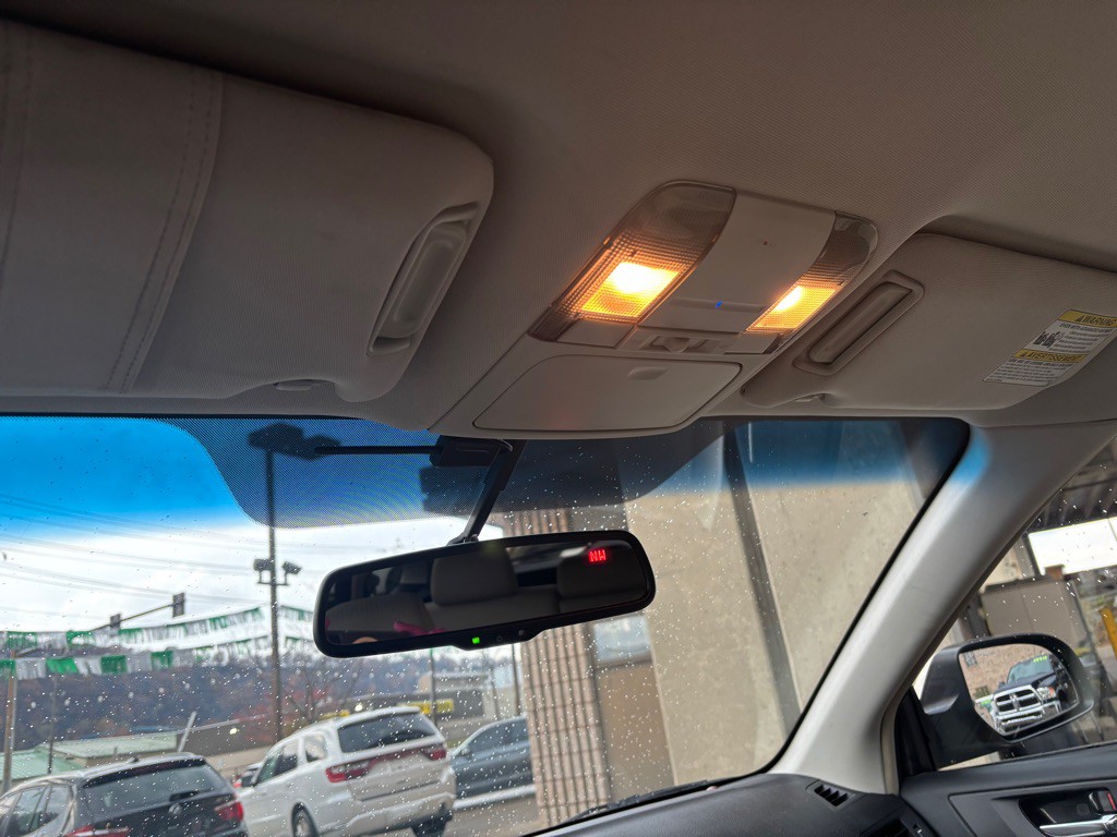 2010 Subaru Outback Image 13