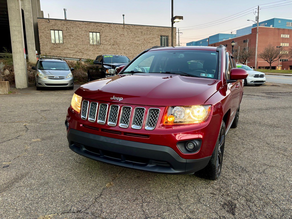 2016 Jeep Compass Image 2