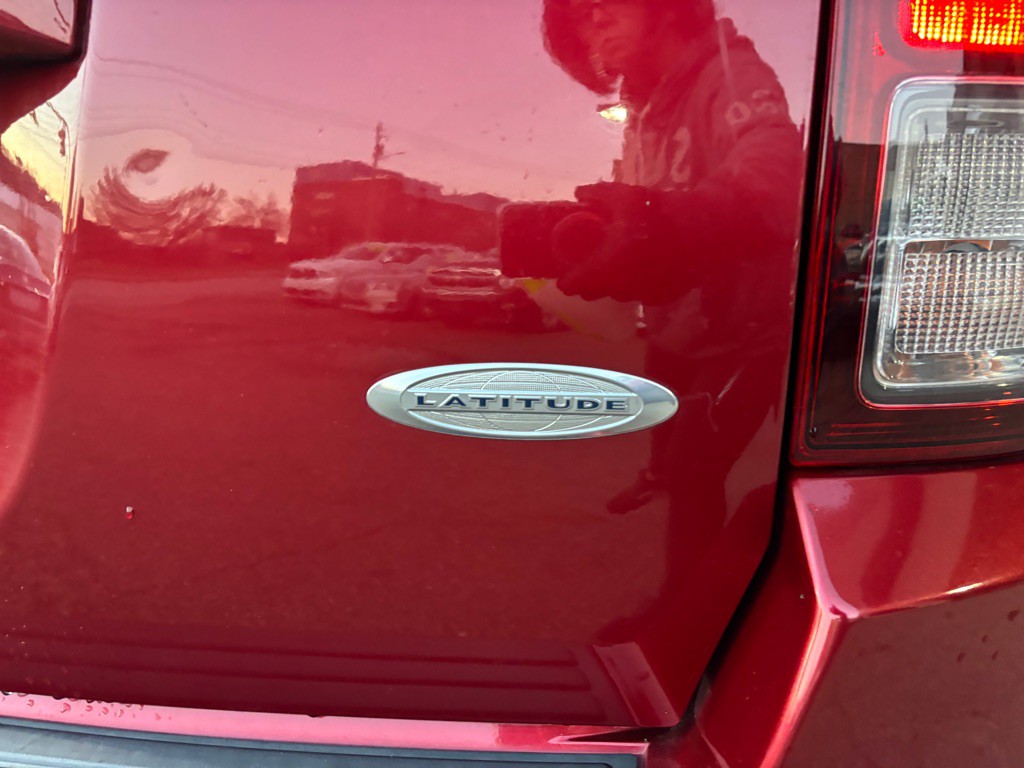 2016 Jeep Compass Image 6