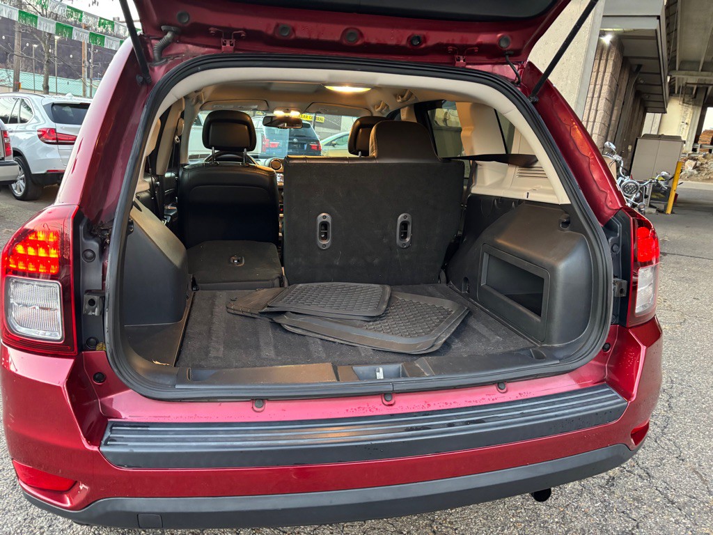 2016 Jeep Compass Image 8