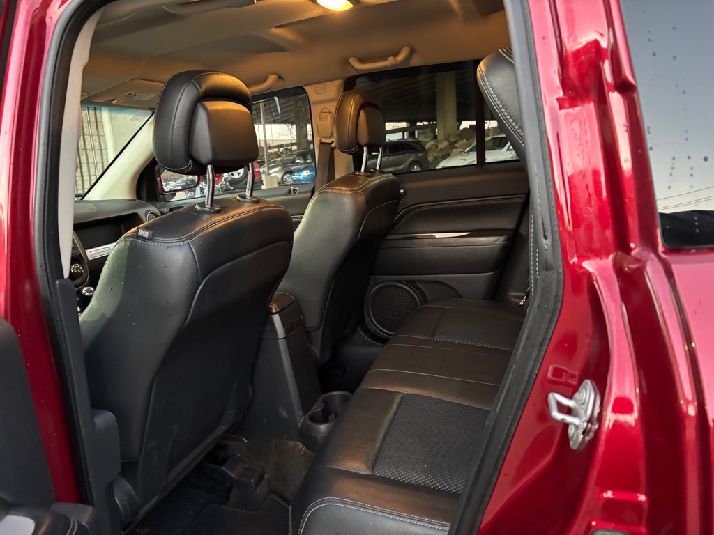 2016 Jeep Compass Image 9