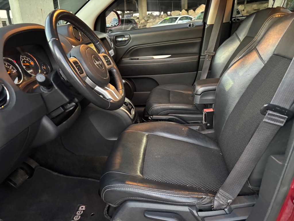 2016 Jeep Compass Image 11