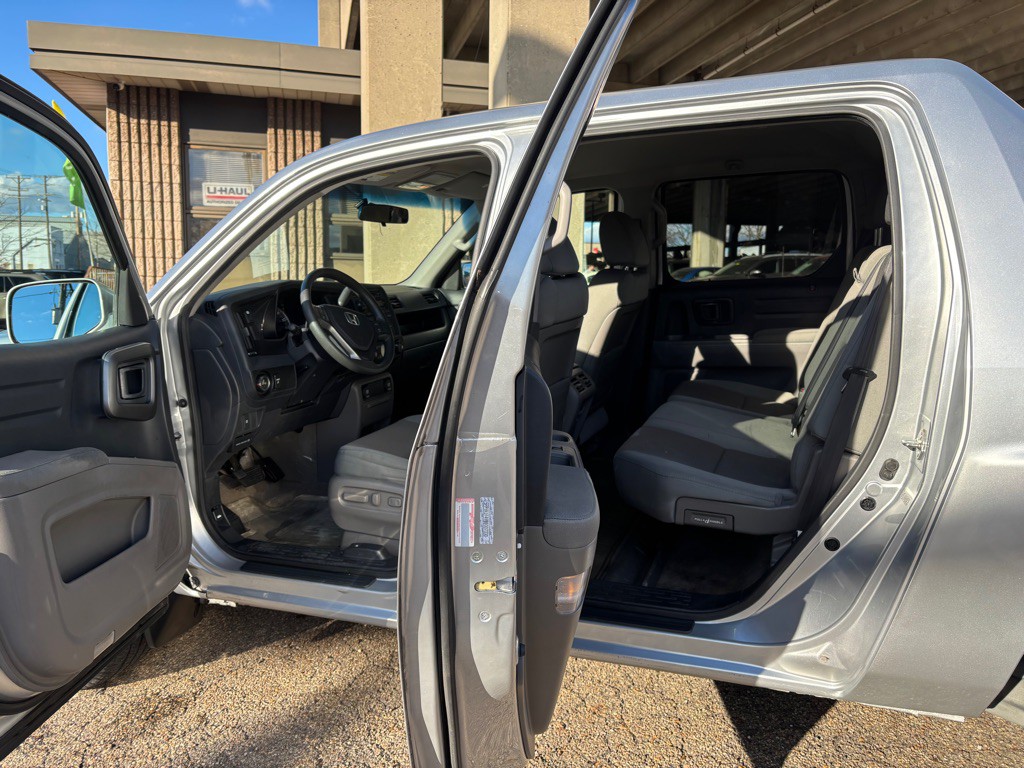 2011 Honda Ridgeline Image 6