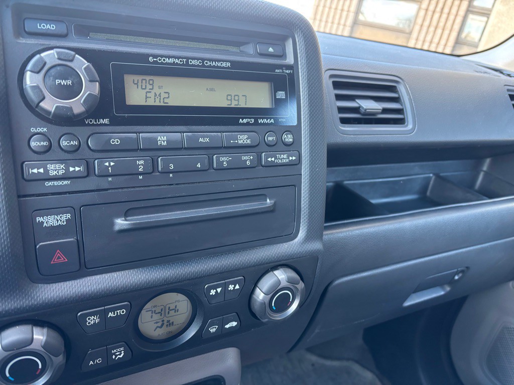 2011 Honda Ridgeline Image 10