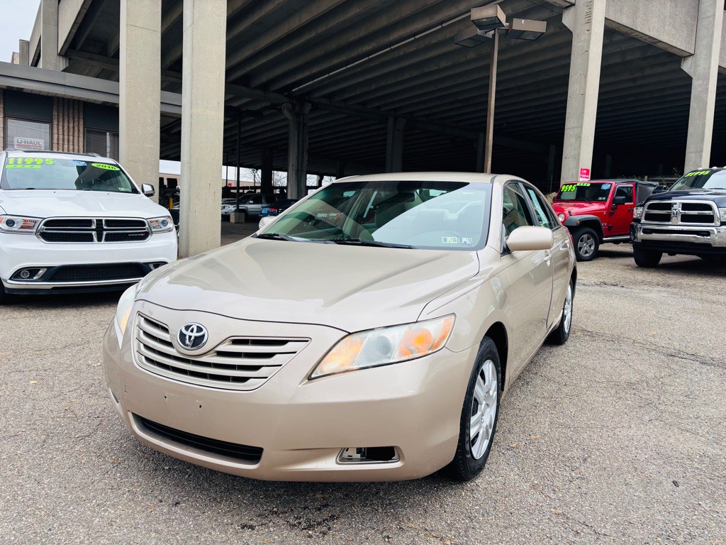 2009 Toyota Camry Image 2