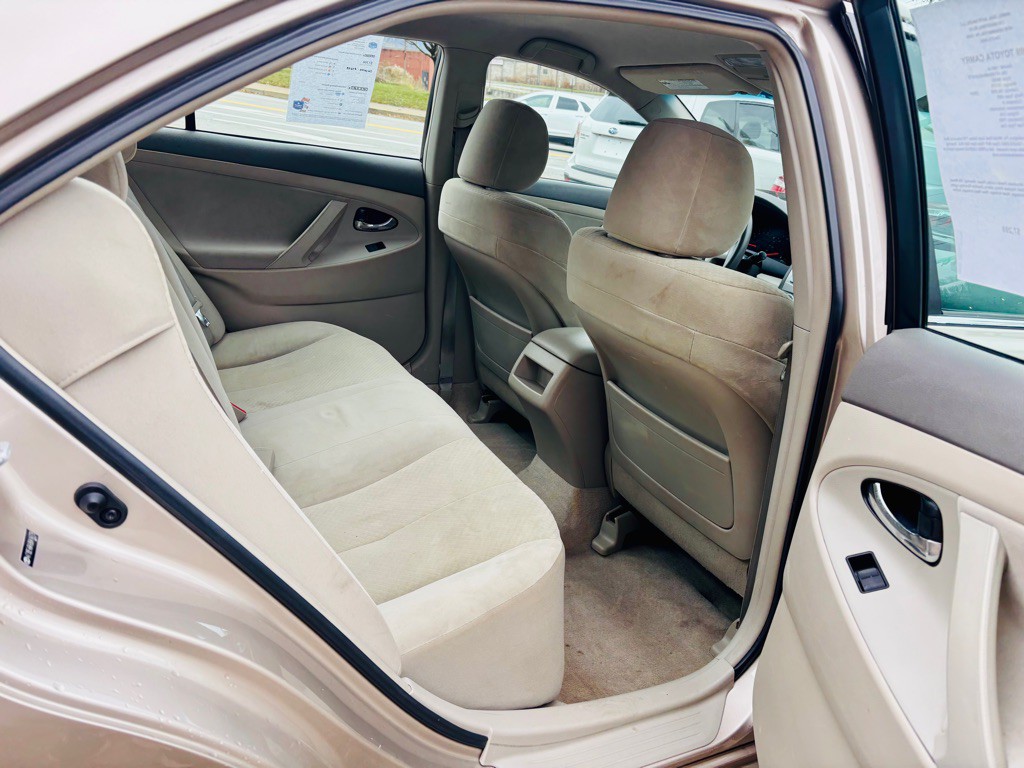 2009 Toyota Camry Image 6