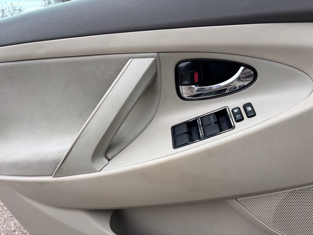 2009 Toyota Camry Image 13