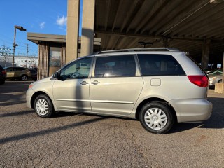 Image for 2006 Toyota Sienna CE ID: 6995088