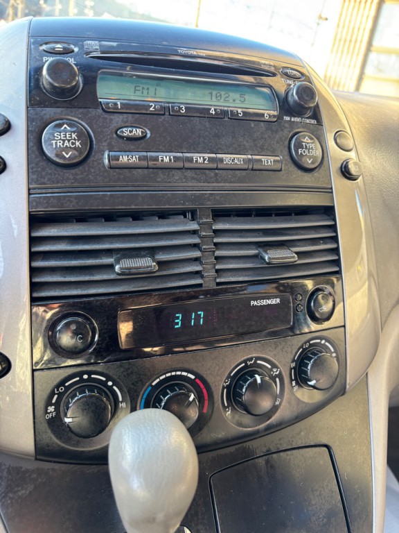 2006 Toyota Sienna Image 11