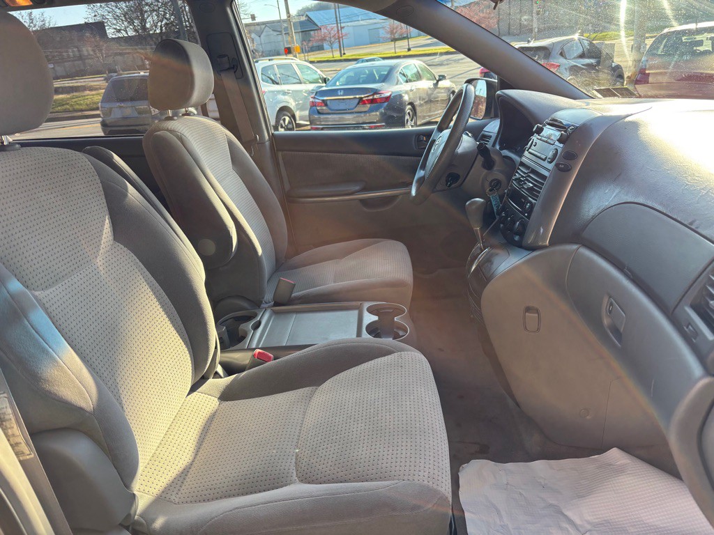 2006 Toyota Sienna Image 7