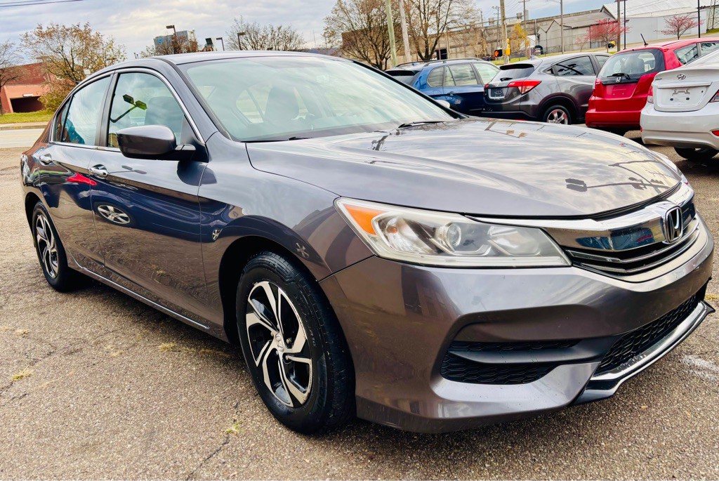 2017 Honda Accord Image 3