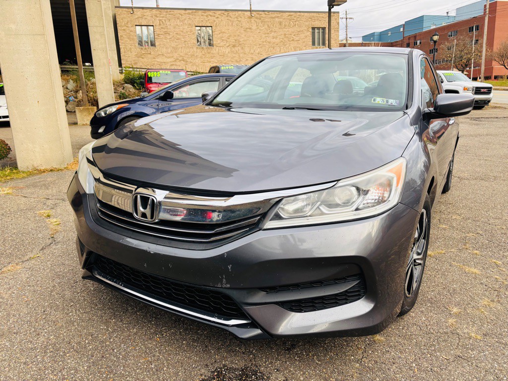 2017 Honda Accord Image 4