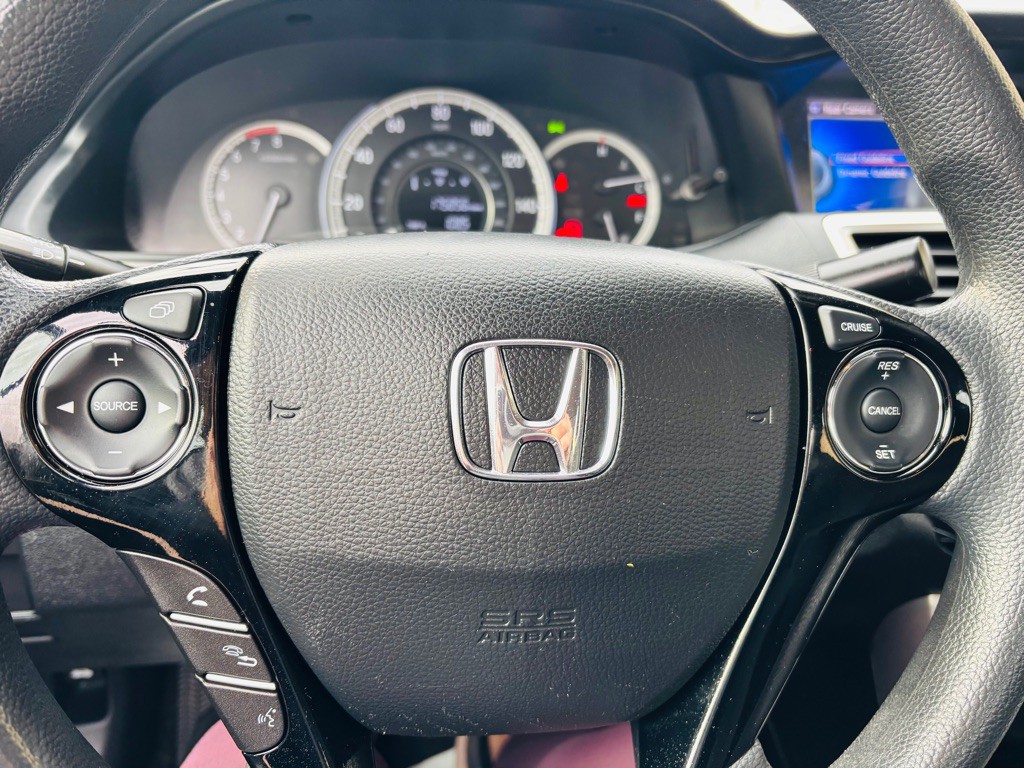 2017 Honda Accord Image 10