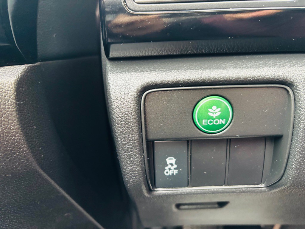 2017 Honda Accord Image 15