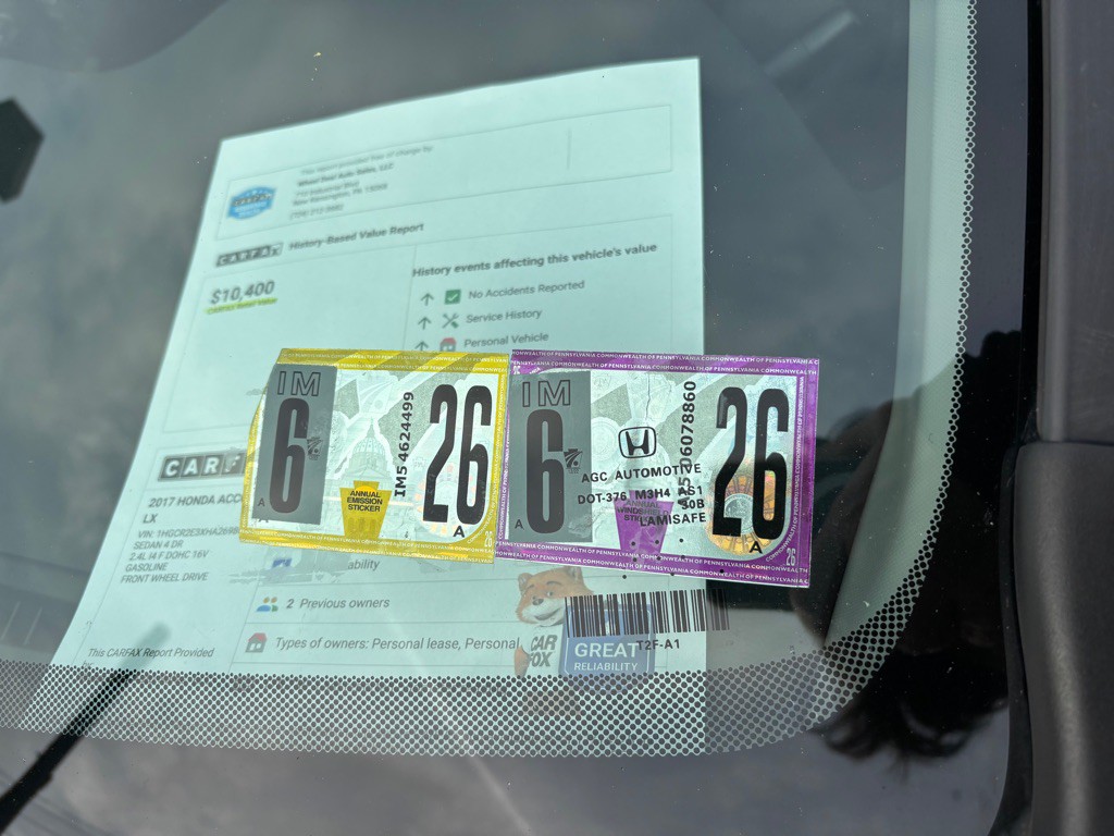 2017 Honda Accord Image 16