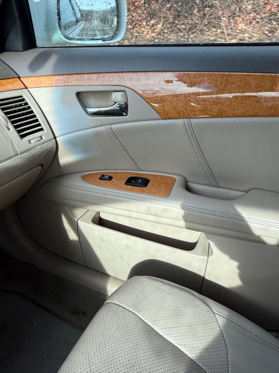 2007 Toyota Avalon Image 13