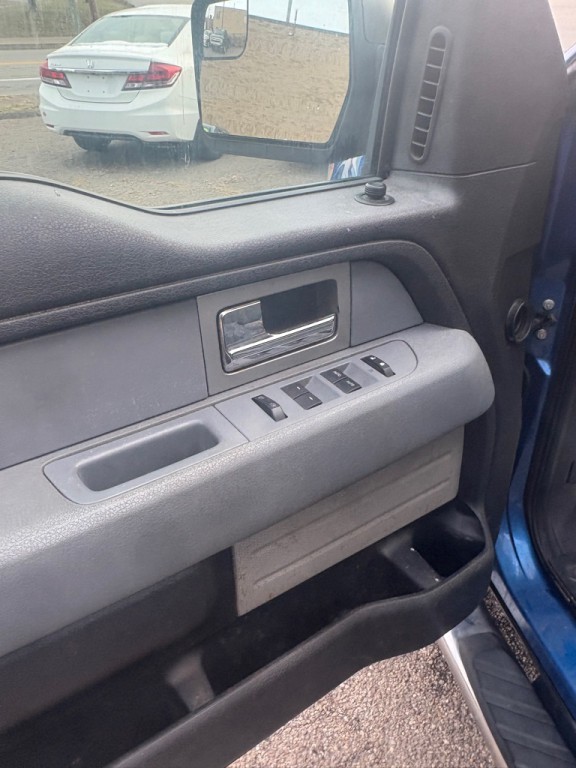 2011 Ford F-150 Image 6