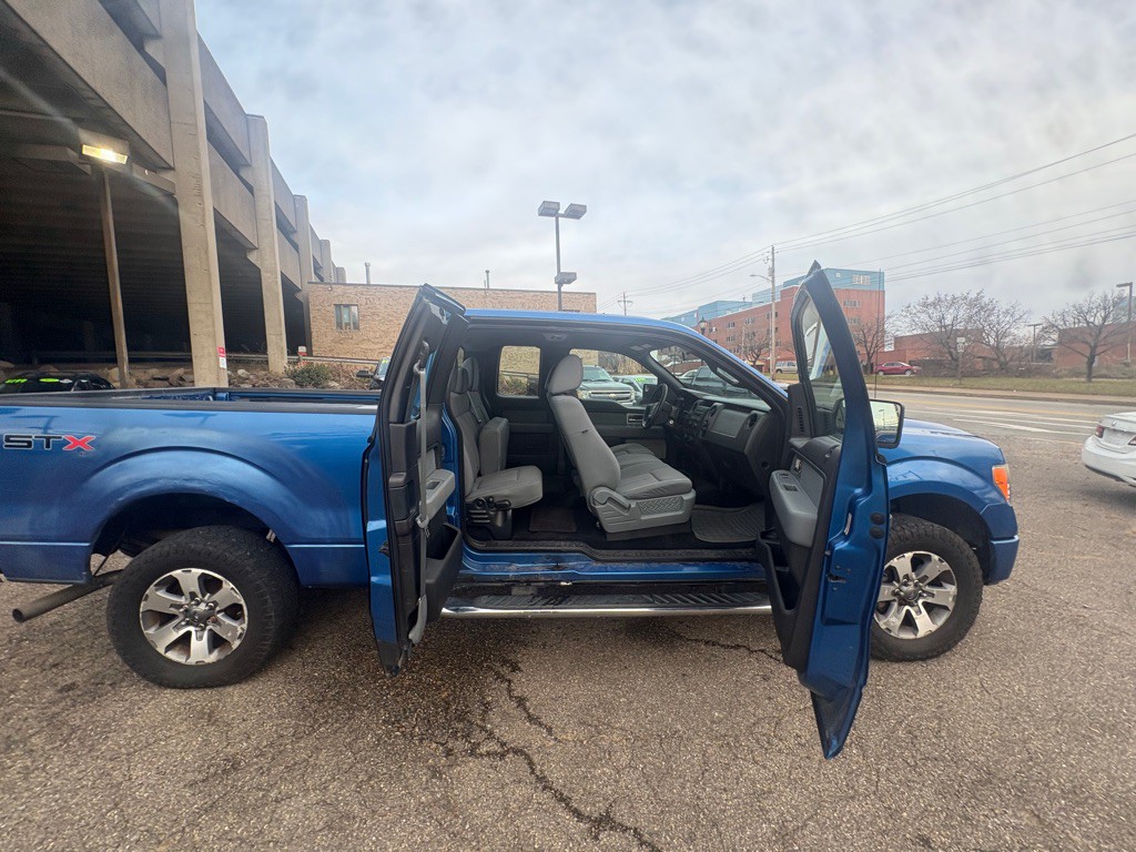 2011 Ford F-150 Image 9