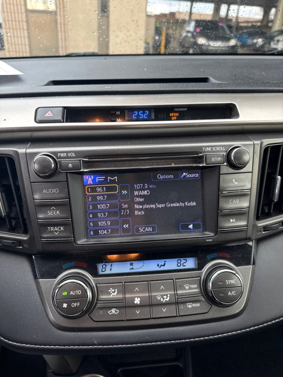 2013 Toyota Rav4 Image 11