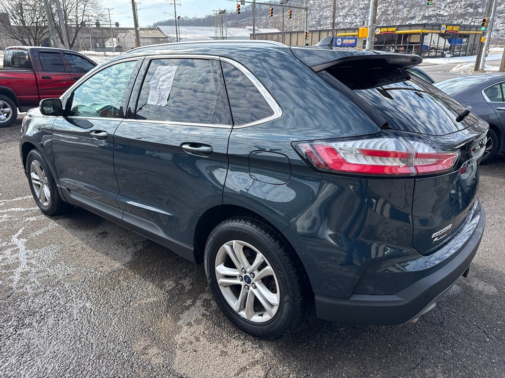 2019 Ford Edge Image 2