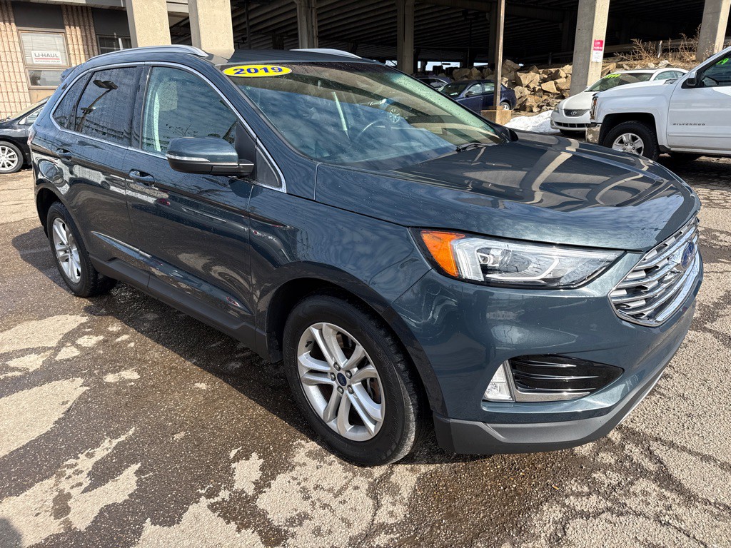 2019 Ford Edge Image 4