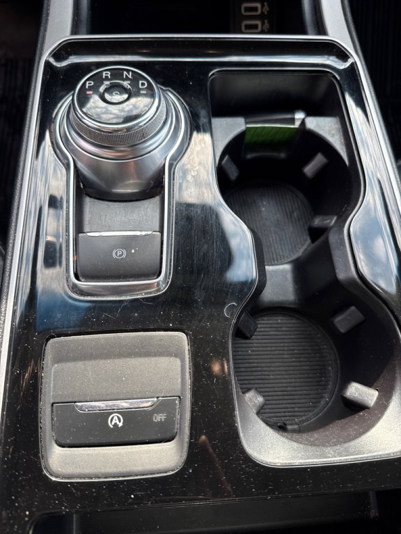 2019 Ford Edge Image 12