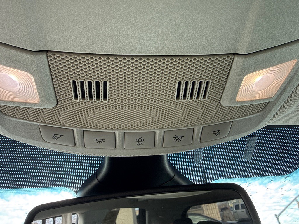 2019 Ford Edge Image 14