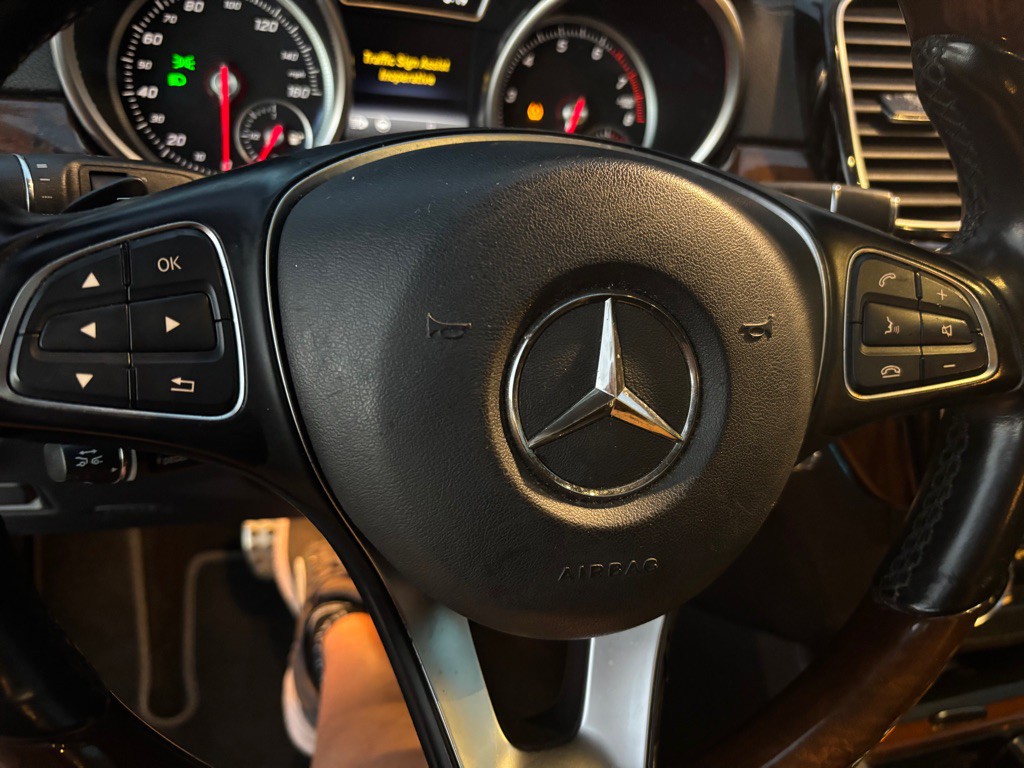 2016 Mercedes-Benz GLE-Class Image 18