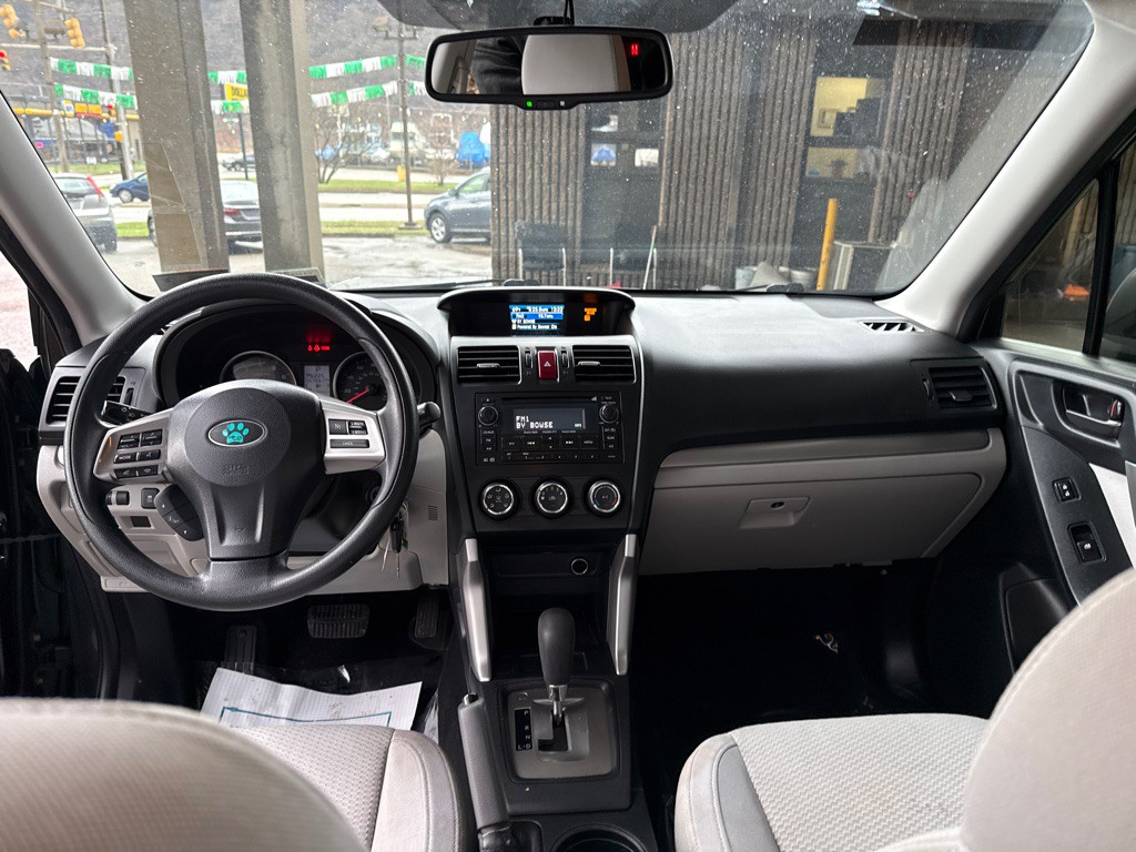 2015 Subaru Forester Image 16