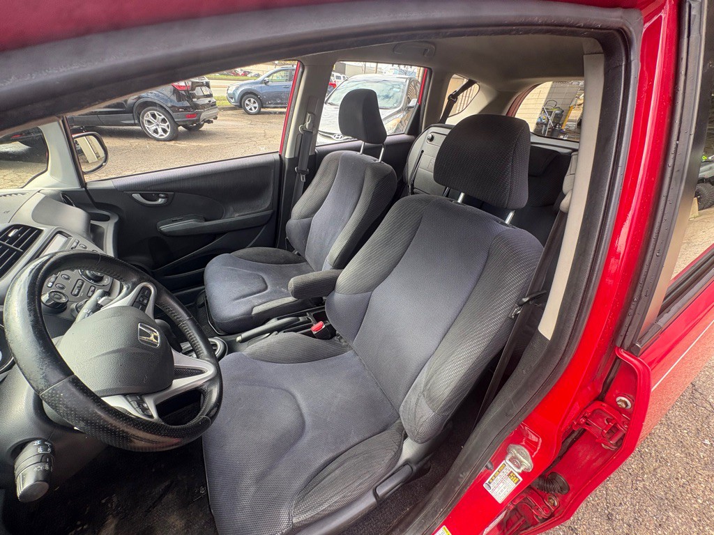 2013 Honda Fit Image 4