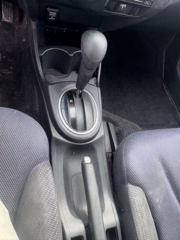 2013 Honda Fit Image 15