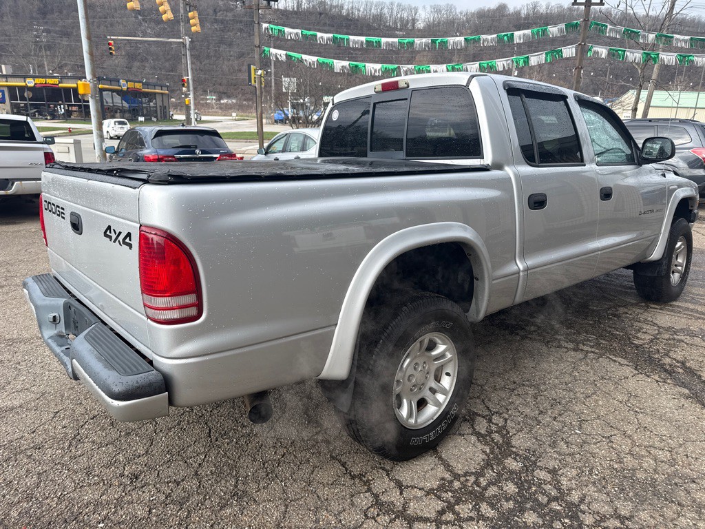 2002 Dodge Dakota Image 3