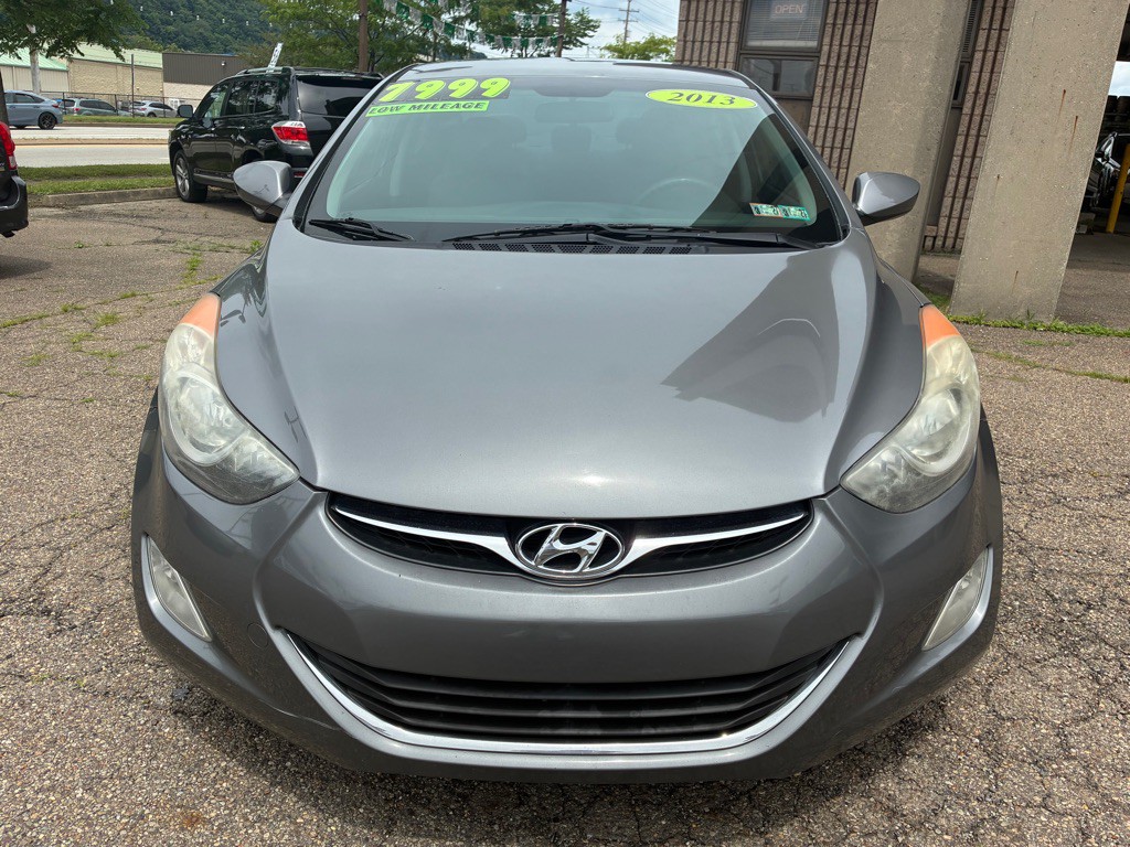 2013 Hyundai Elantra Image 3
