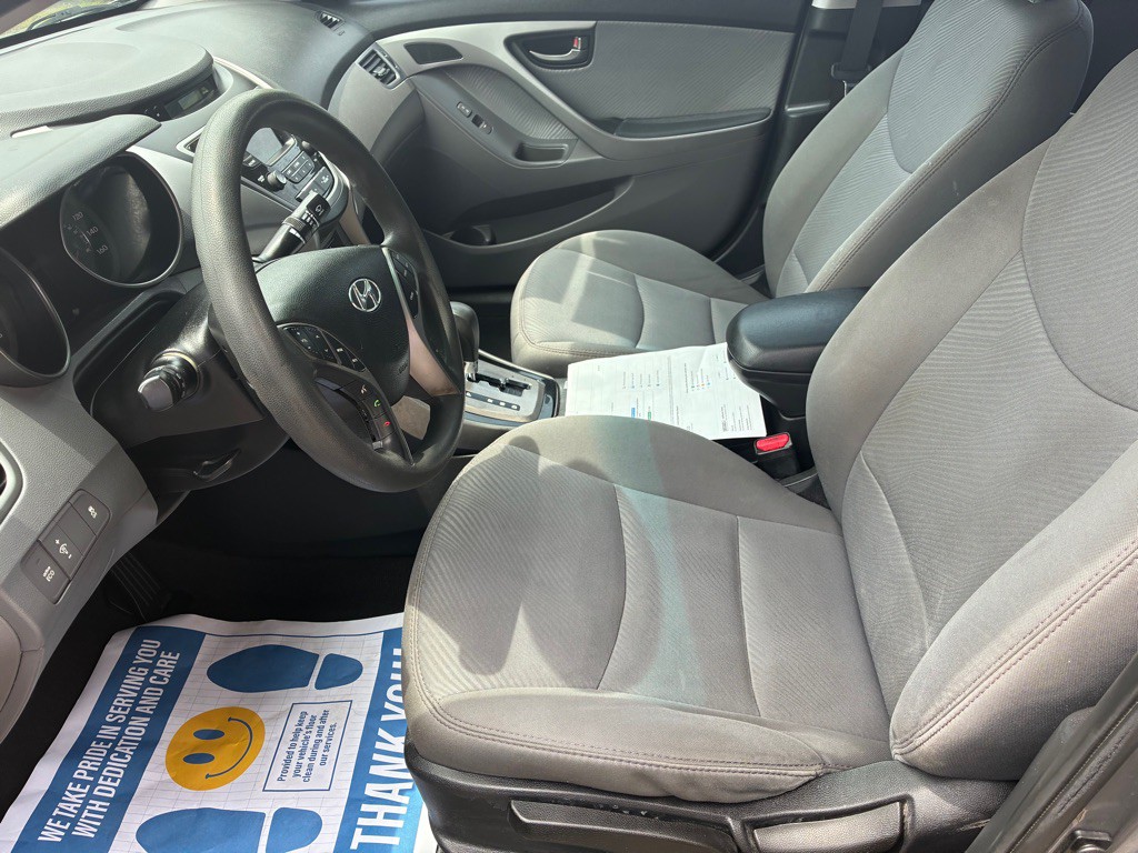 2013 Hyundai Elantra Image 11