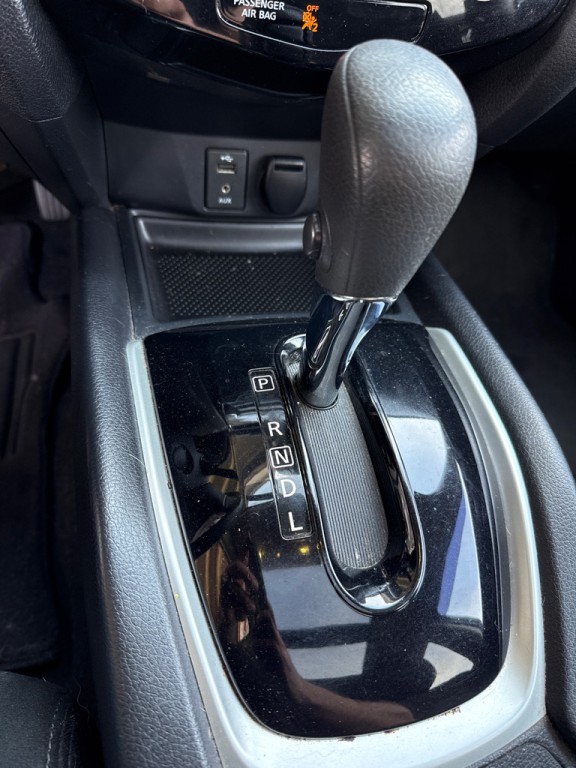 2014 Nissan Rogue Image 10