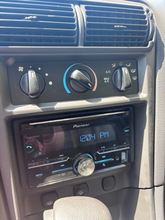 2001 Ford Mustang Image 11