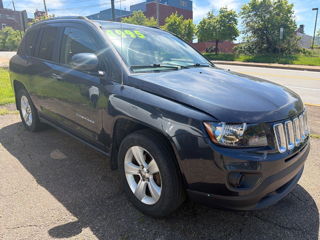 2015 Jeep Compass Image 2