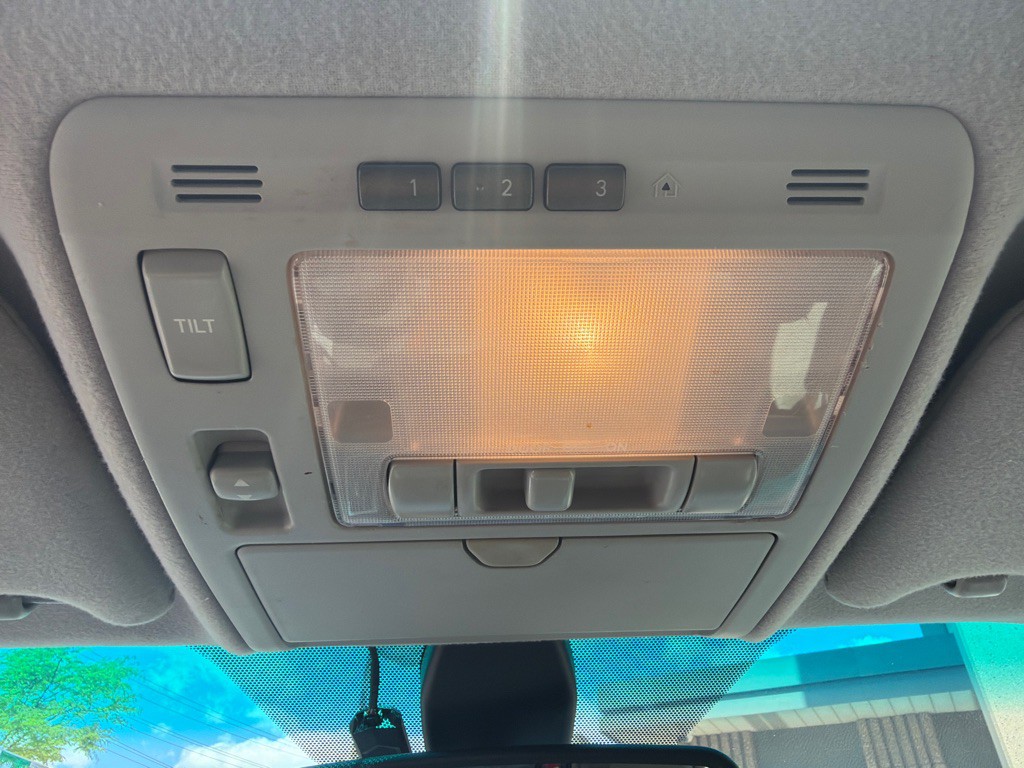 2007 Lexus RX Image 16