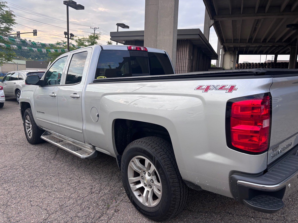 2017 Chevrolet Silverado 1500 Image 3