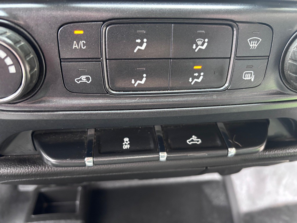 2015 Chevrolet Silverado 1500 Image 19