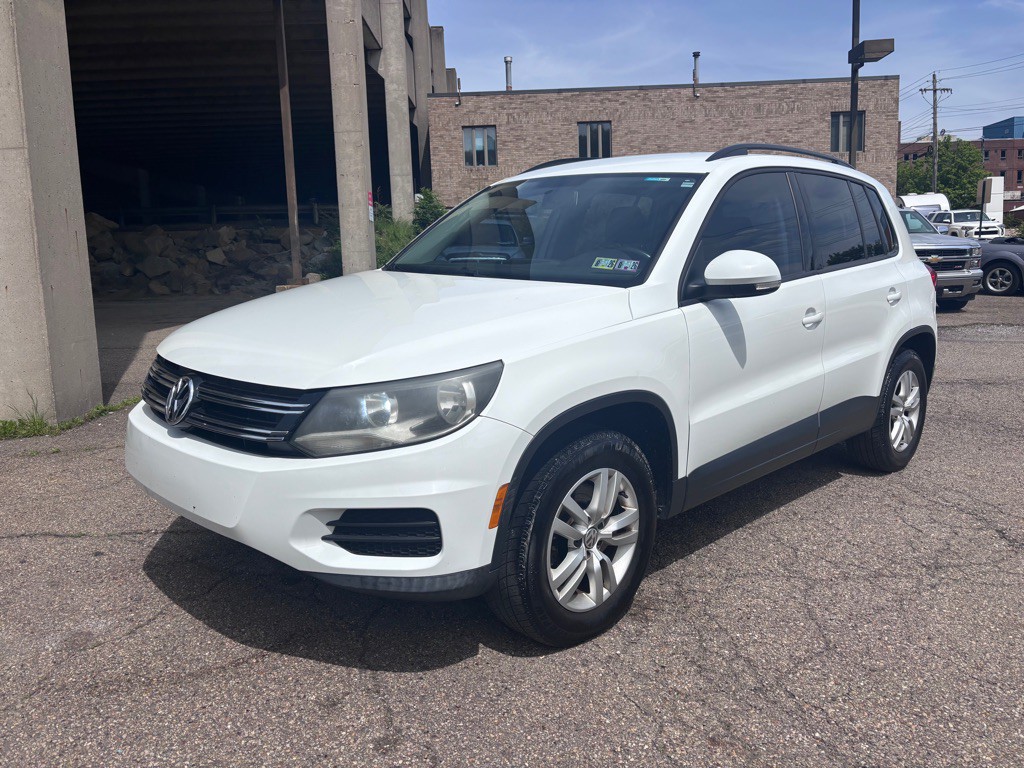 2015 Volkswagen Tiguan Image 1