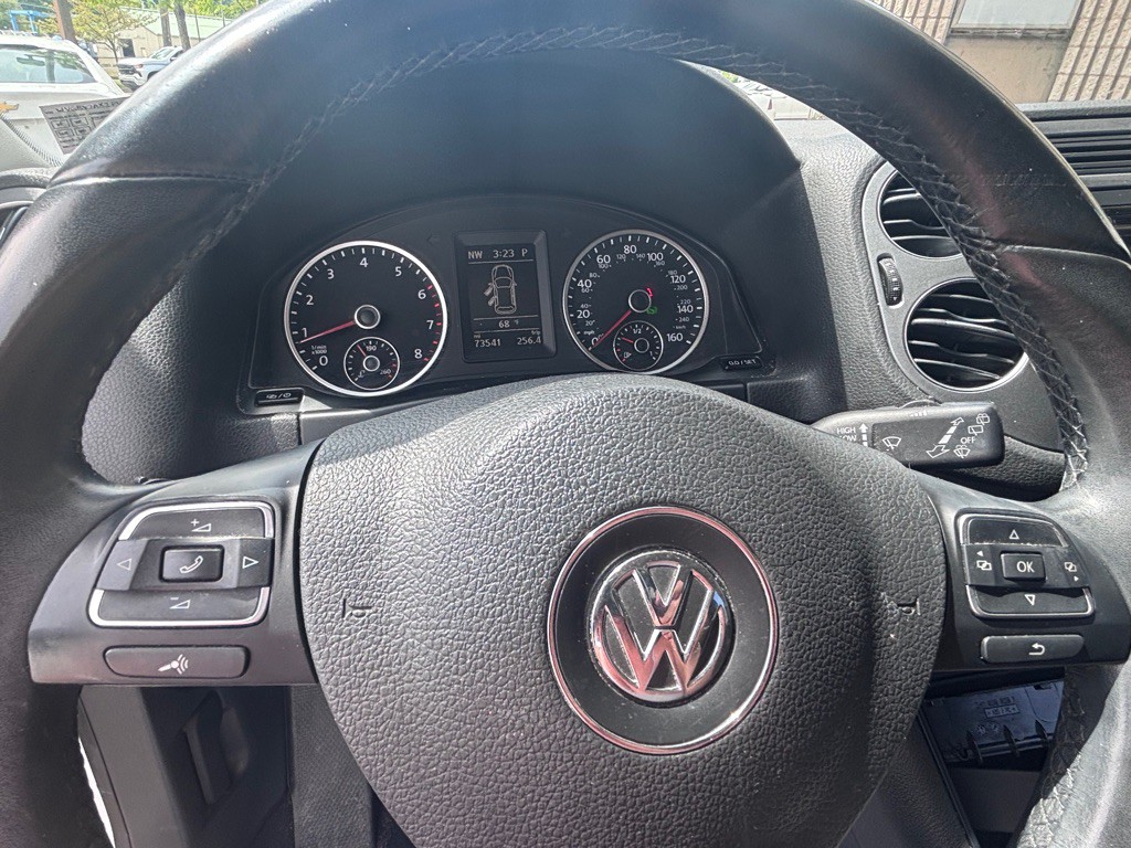 2015 Volkswagen Tiguan Image 11
