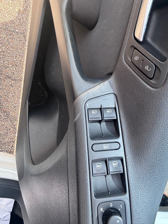 2015 Volkswagen Tiguan Image 18