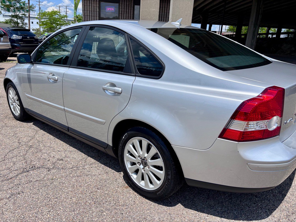 2004 Volvo S40 Image 6
