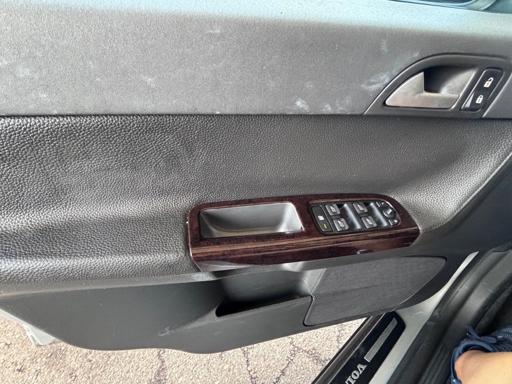 2004 Volvo S40 Image 17
