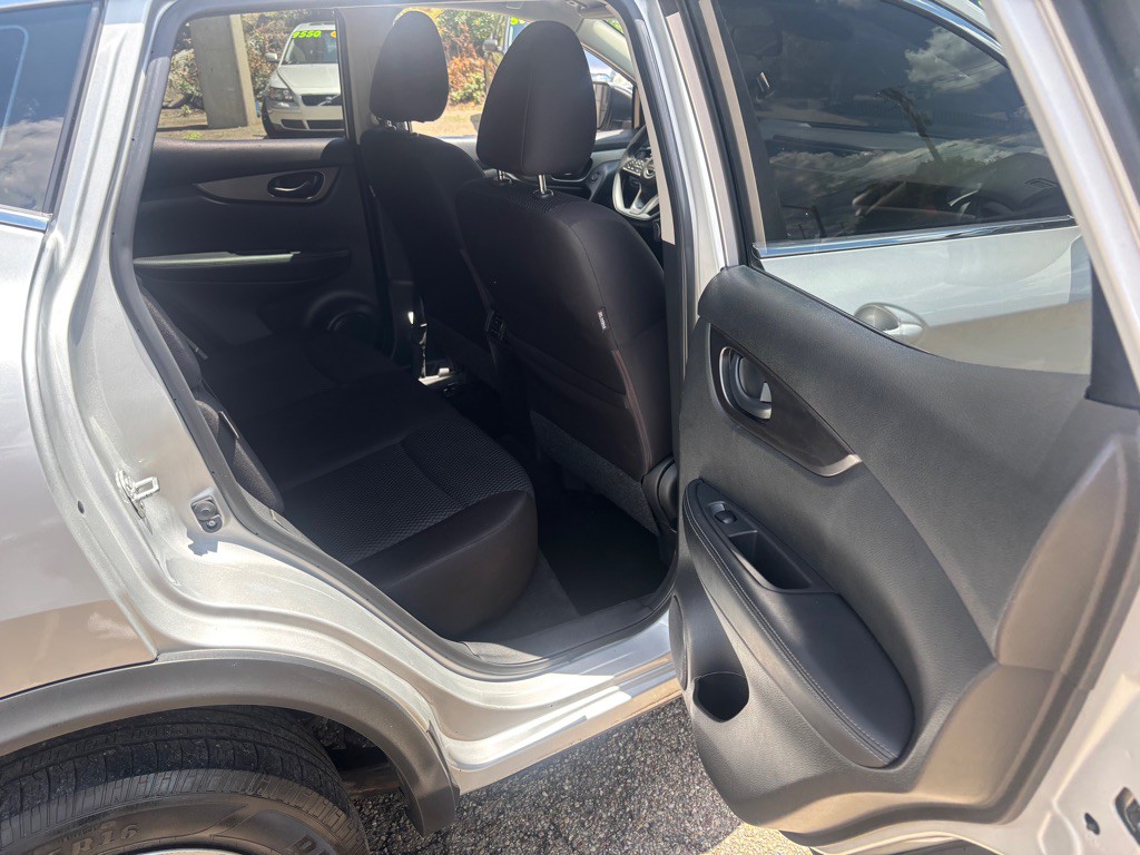 2020 Nissan Rogue Image 6