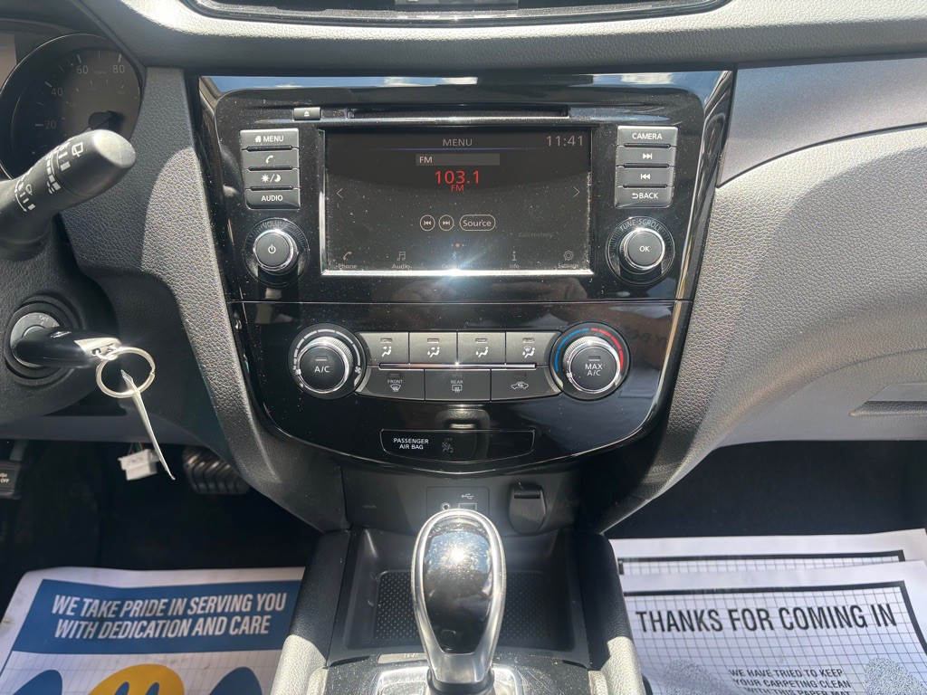 2020 Nissan Rogue Image 8