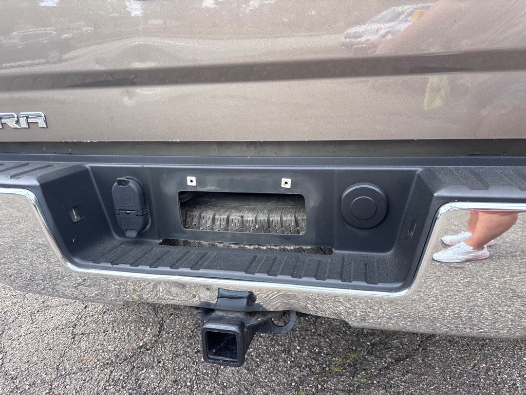 2015 GMC Sierra Image 25