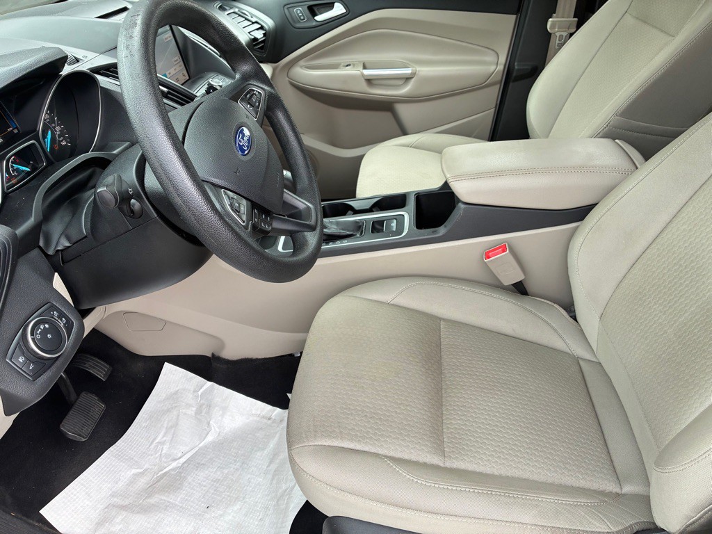 2017 Ford Escape Image 3